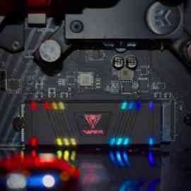 PATRIOT VIPER GAMING VPR100 RGB - 512Gb